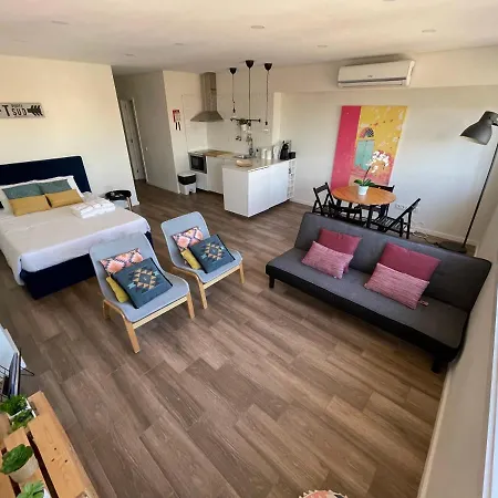 Superb Loft 899 *